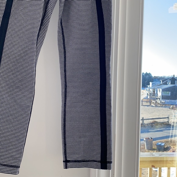 Lululemon Gingham Leggings - Picture 6 of 6